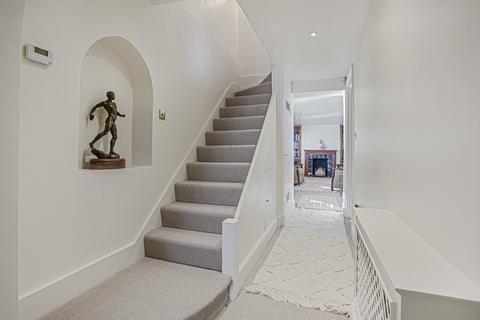 2 bedroom apartment to rent, Montpelier Square, Knightsbridge SW7