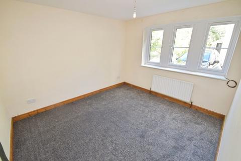 8 Burnsdale, Allerton, Bradford, BD15 9BB