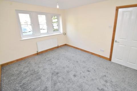 8 Burnsdale, Allerton, Bradford, BD15 9BB