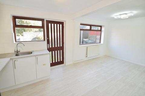 3 bedroom terraced house for sale, Midway Avenue, Bradford BD16