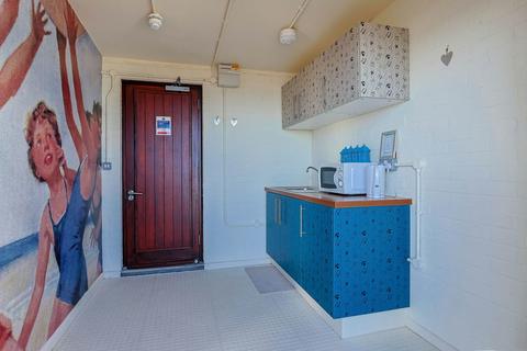 Studio for sale, Overstrand, Bournemouth