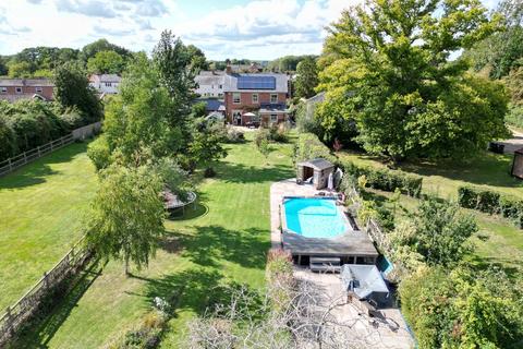 4 bedroom detached house for sale, Seething Street, Seething