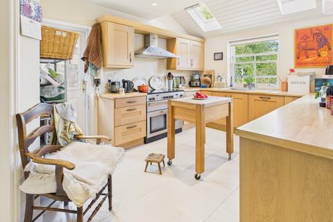 4 bedroom detached house for sale, Seething Street, Seething