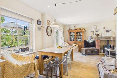 4 bedroom detached house for sale, Seething Street, Seething