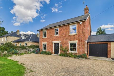 4 bedroom detached house for sale, Seething Street, Seething