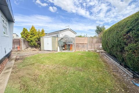 1 bedroom mobile home for sale, Hockley Park, Hockley