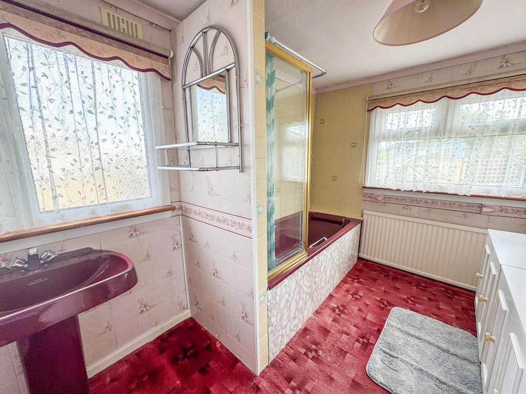 Bathroom2