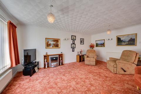 2 bedroom detached bungalow for sale, Thirlmere Court, Felixstowe IP11