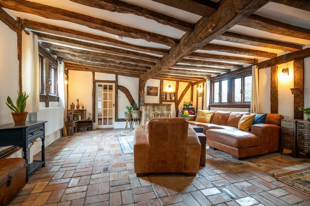 HHHastings Hall-29