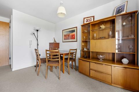 undefined, Kingswood, Chester CH2
