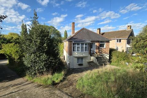4 bedroom detached house for sale, Banbury Road, Brackley