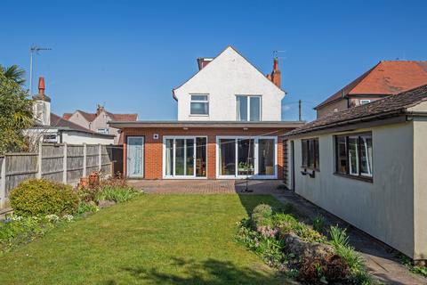 3 bedroom detached house for sale, Eastway, Castle Donington DE74