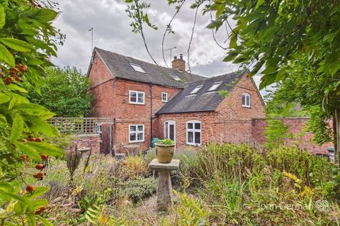 4 bedroom cottage for sale, Alms Road, Doveridge