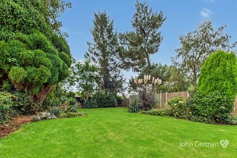 undefined, Main Street, Newton Solney