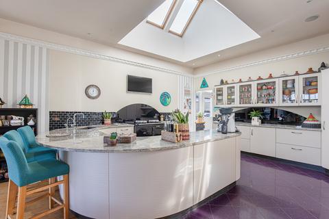 4 bedroom detached house to rent, Anderson Drive, Aberdeen