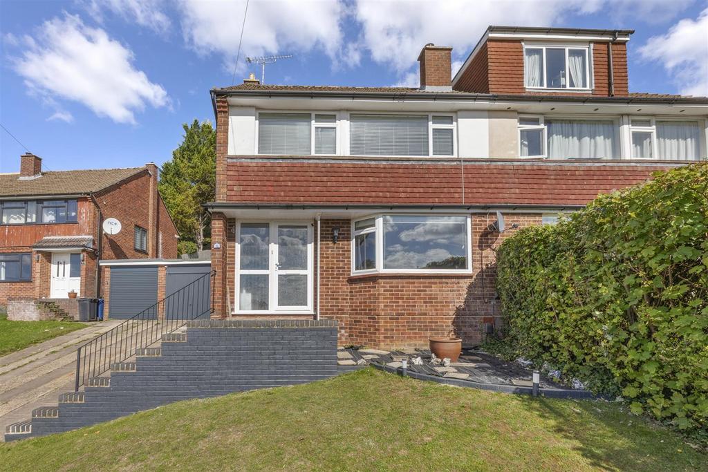 10 Merrydown, HP13 5 NQ-14.jpg