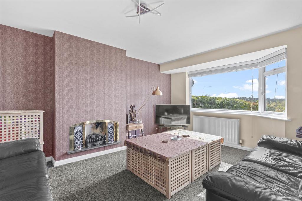 10 Merrydown, HP13 5 NQ-5.jpg