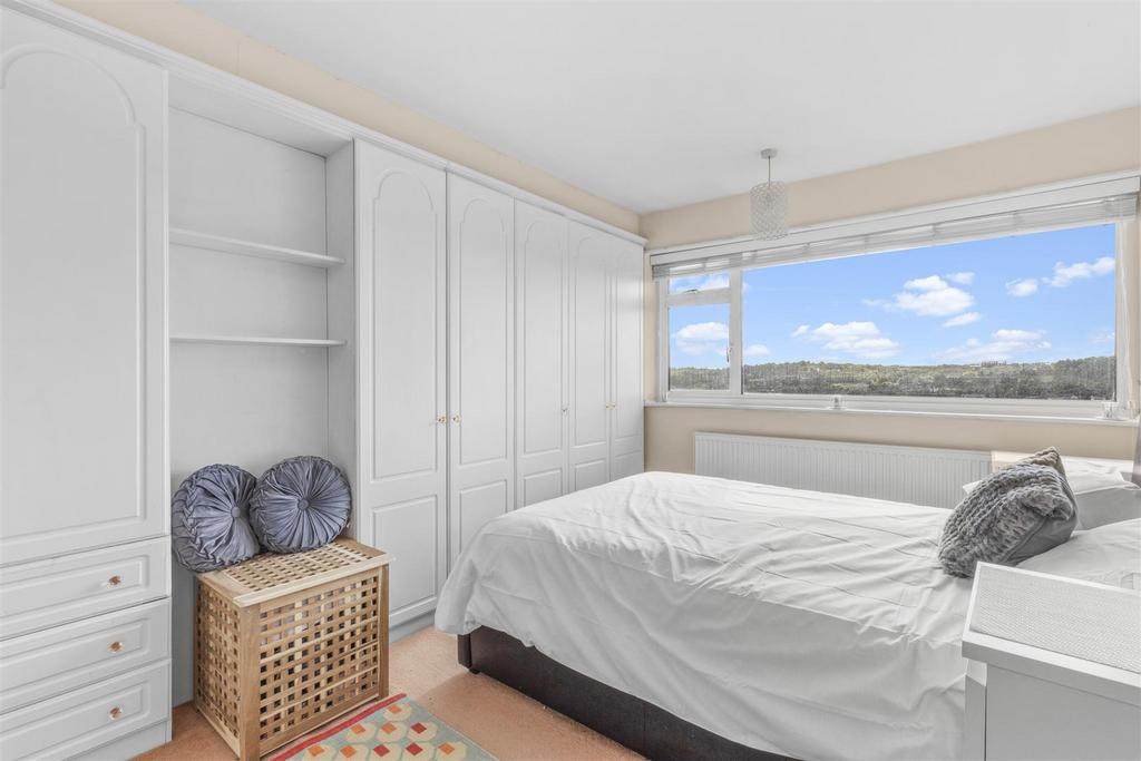 10 Merrydown, HP13 5 NQ-2.jpg