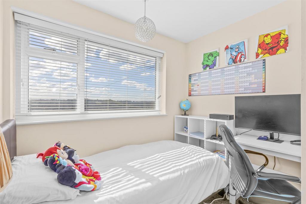 10 Merrydown, HP13 5 NQ-1.jpg