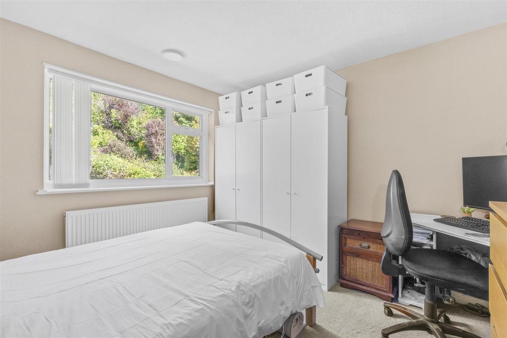 10 Merrydown, HP13 5 NQ-3.jpg