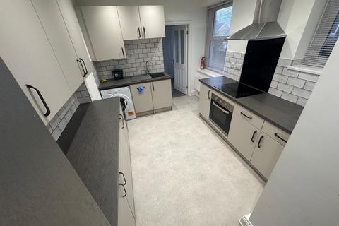 1 bedroom flat to rent, Marlborough Road, Brynmill, Swansea