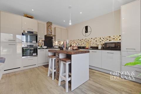 4 bedroom detached house for sale, Judge Drive, Basildon, SS16