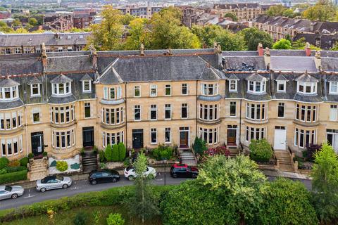 undefined, Princes Gardens, Glasgow, G12