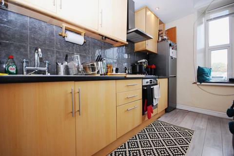 3 bedroom maisonette to rent, Peckham Rye, Peckham SE15