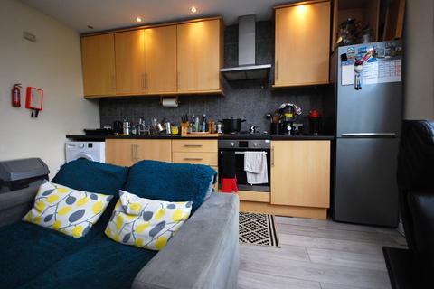 3 bedroom maisonette to rent, Peckham Rye, Peckham SE15