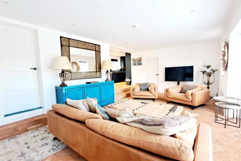 undefined, Main Road, Hastings TN35