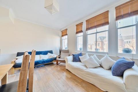 3 bedroom duplex for sale, Cavendish Road, London, SW12