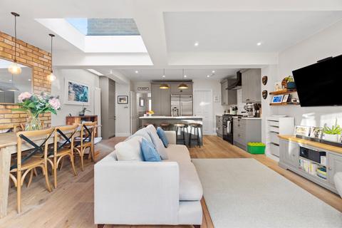 2 Hatfield Road, Ealing, London, W13 9DG