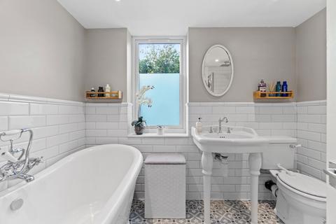 2 Hatfield Road, Ealing, London, W13 9DG