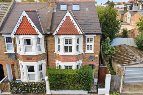 2 Hatfield Road, Ealing, London, W13 9DG