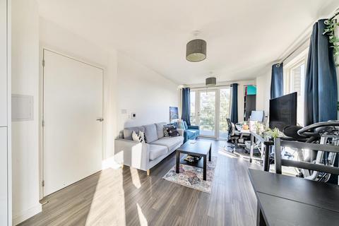 1 bedroom apartment for sale, Grosvenor Court, Adenmore Road, London, SE6 4FD