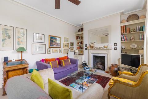 2 bedroom flat for sale, Grafton Square, London