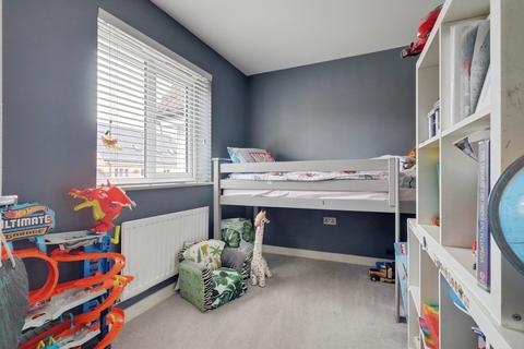 16 Liddell Drive, Basildon, SS14 3PF