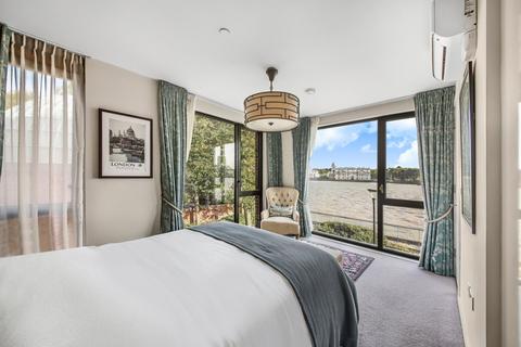 3 bedroom flat for sale, Saunders Ness Road, London