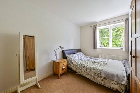 2 bedroom flat for sale, Chaucer Way, Wimbledon, London, SW19