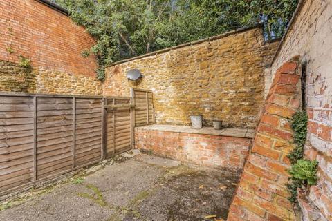 undefined, West Bar Street, Banbury