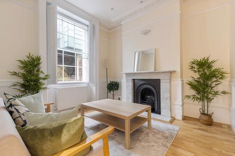 undefined, Commercial Road, London, E14