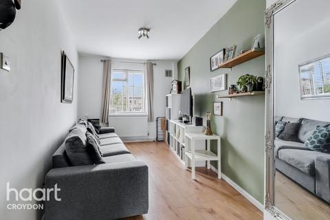 1 bedroom flat for sale, Limpsfield Road, Warlingham
