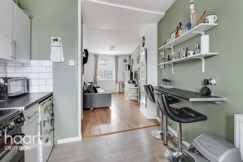 1 bedroom flat for sale, Limpsfield Road, Warlingham