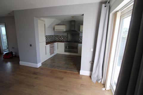 18 Chapel Road, Prestwich, Manchester, M25 9SR