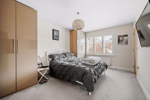 17 Sibley Close, Bromley, BR1 2BG