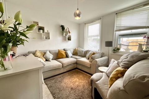2 bedroom property for sale, Paisley Road, Southbourne