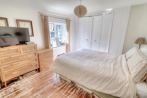 undefined, The Row, High Wycombe HP14