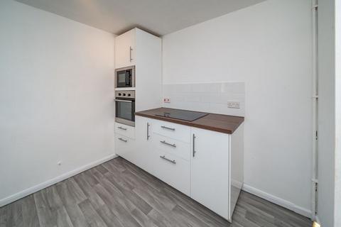 3 bedroom terraced house for sale, Winds Point, Hagley DY9