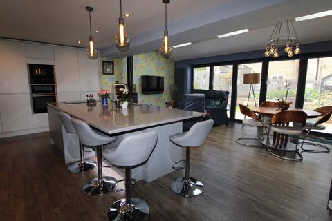 undefined, Low Fell Close, Keighley, BD22