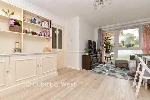 2 bedroom ground floor flat for sale, 8 Eaton Road, Sutton SM2